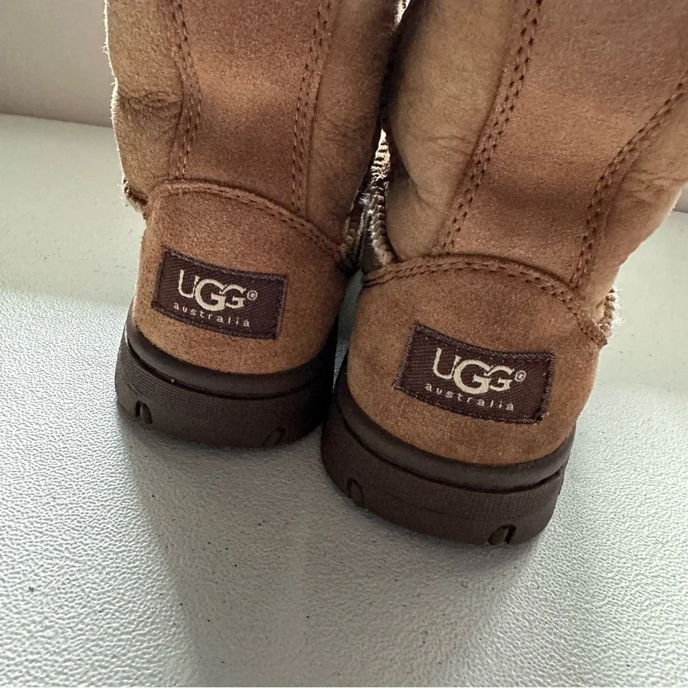 Ugg suede woman’s boots